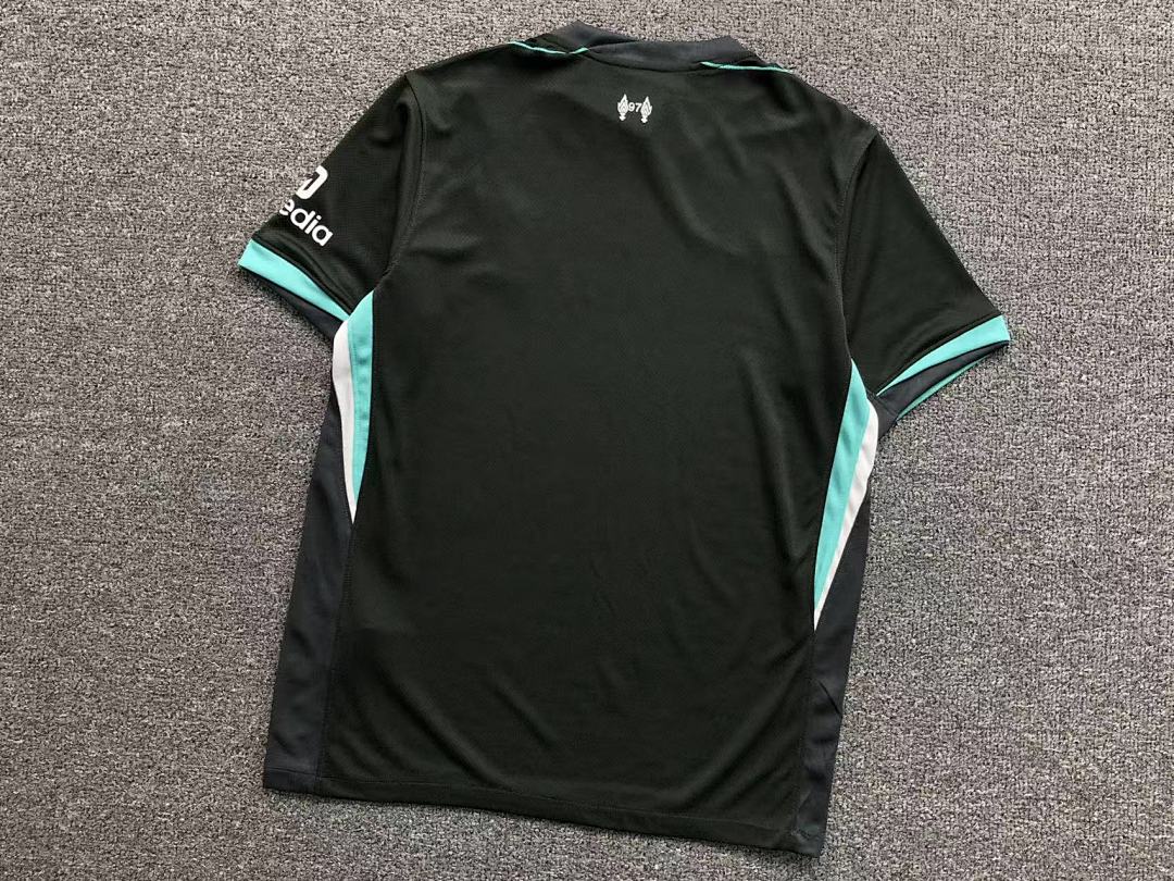 Unbranded 68 FOOTBALL T-SHIRT - Image 12