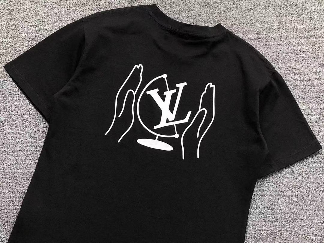Louis Vuitton 115 L⭐ T-SHIRT 214011736 (Im 170Cm 55Kg I Wear Size S In The Phot) - Image 12