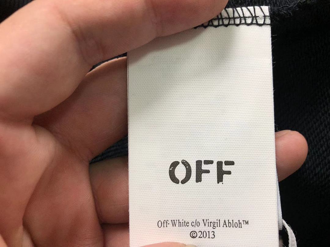 Off-White 136 OFF-WHITE (WHITE HOODIE) - Image 31