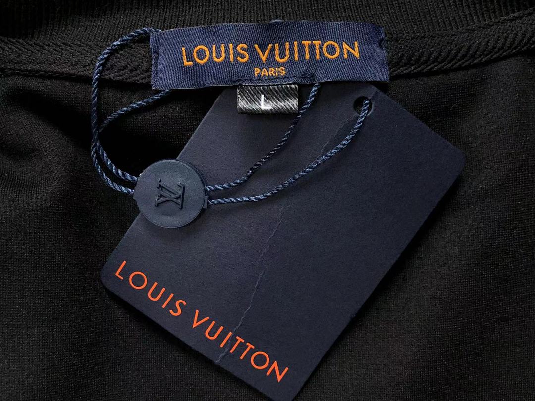 Louis Vuitton 279 L⭐ HOODIE - Image 24