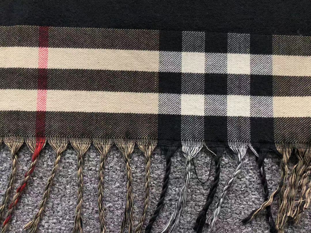 Burberry 135 B⭐R⭐E⭐RY SHAWL 510240576 (Long 154CM* Wide 135CM) - Image 5