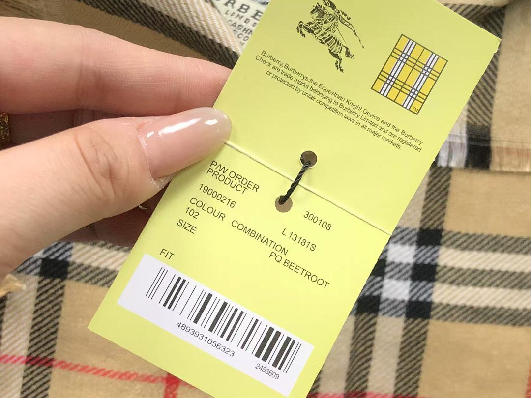 Burberry 78 B⭐R⭐E⭐RY SCAPF 561110102 (Long 178CM* Wide 80CM*) - Image 10