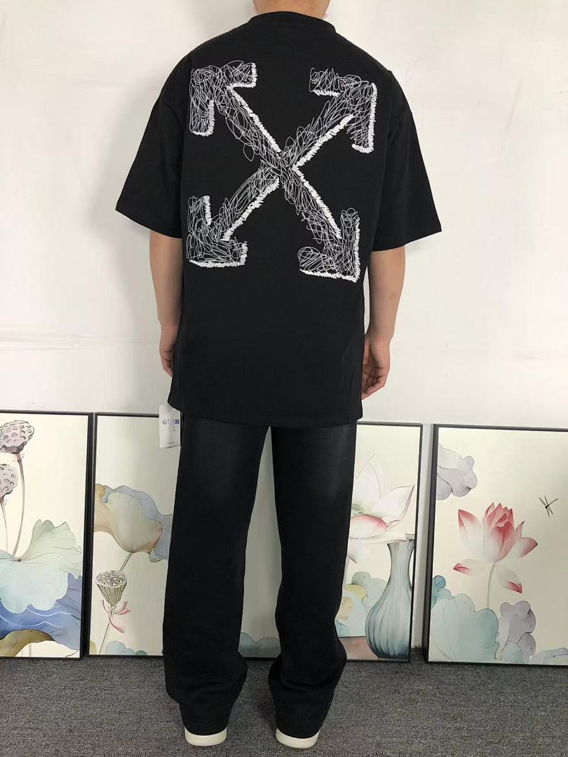 Off-White 108 OFF-WHITE T-SHIRT 521234519 (Im 170Cm 60Kg I Wear Size M In The Phot) - Image 4