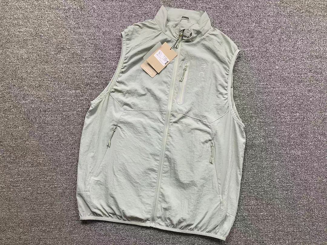 On Running 139 ON VEST 5207071019 (Im 170Cm 60Kg I Wear Size L In The Phot) - Image 7