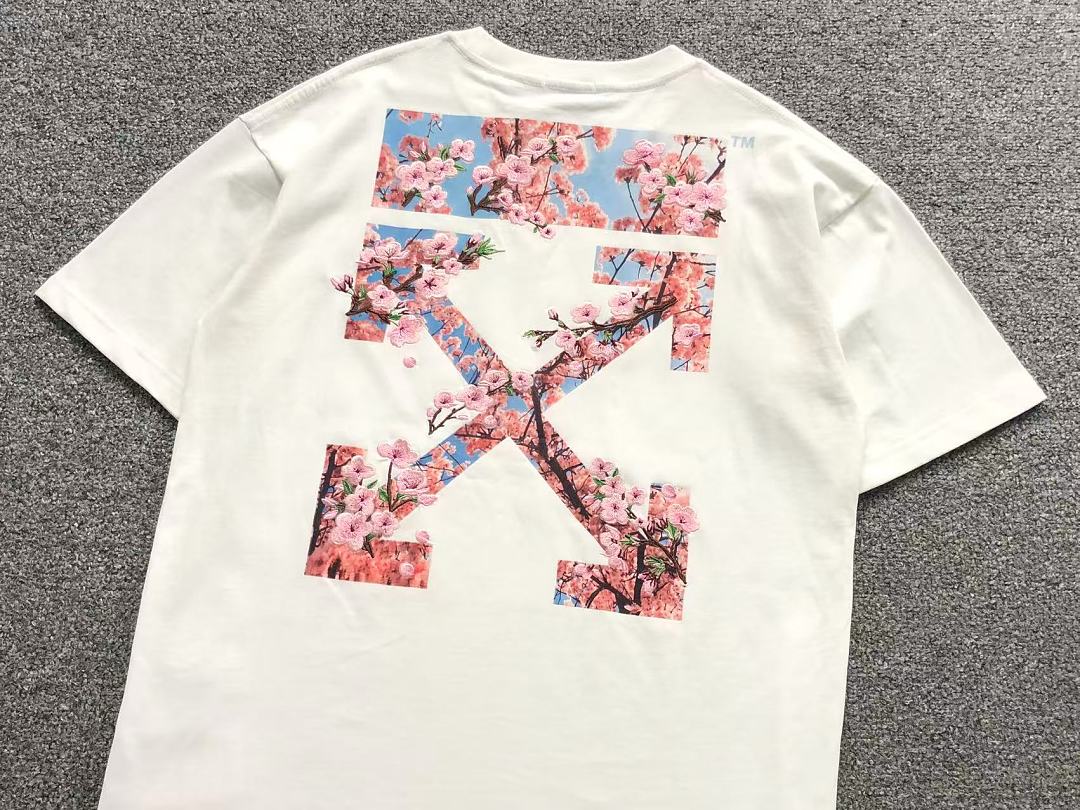 Off-White 139 OFF-WHITE T-SHIRT 5207041019 (Im 170Cm 60Kg I Wear Size M In The Phot) - Image 8