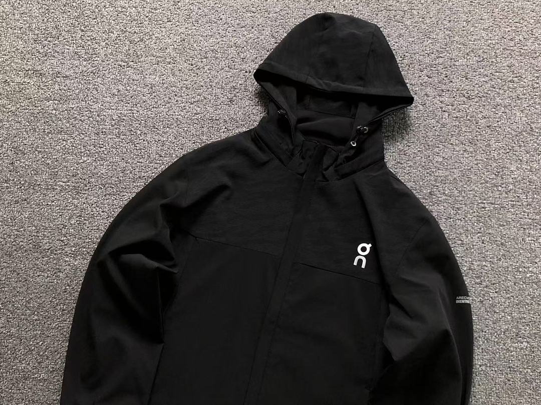 On Running 208 ON JACKET 2207150804 (Im 170Cm 60Kg I Wear Size XL In The Phot) - Image 9