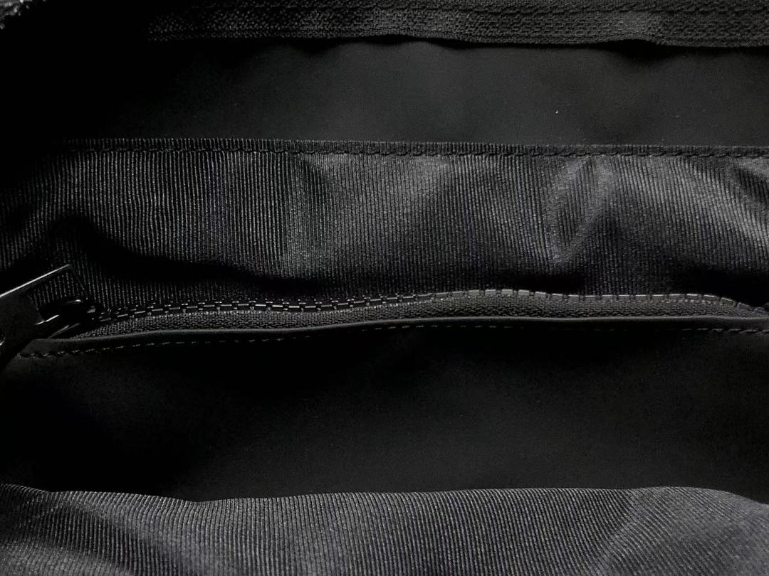 Fear of God 88 FOG BAG 5253003179 (Long 31CM* Wide 10CM* High 25CM) - Image 9