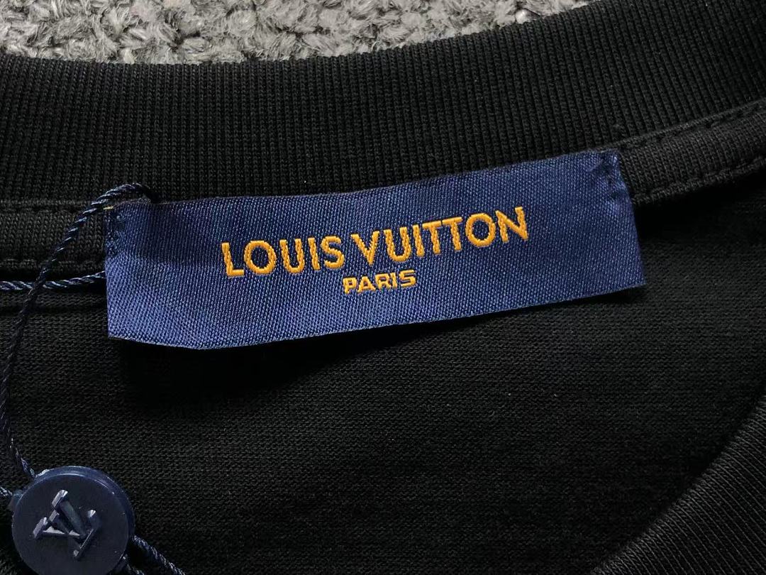 Louis Vuitton 125 L⭐ T-SHIRT 2208033115 (Im 170Cm 60Kg I Wear Size S In The Phot) - Image 26