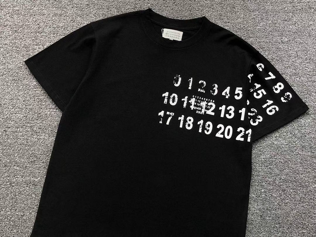 On Running 78 MAISON MARGIELA T-SHIRT 58082186 (Im 170Cm 60Kg I Wear Size 46 In The Phot) - Image 12
