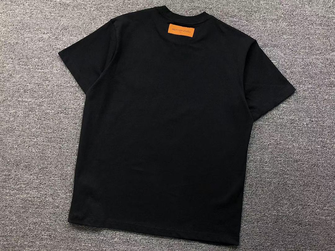 Louis Vuitton 125 L⭐ T-SHIRT 4111201821 (Im 170Cm 57Kg I Wear Size XS In The Phot) - Image 13
