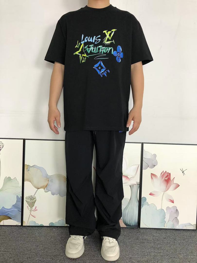Louis Vuitton 128 L⭐ T-SHIRT 3204224021 (Im 170Cm 60Kg I Wear Size M In The Phot) - Image 3