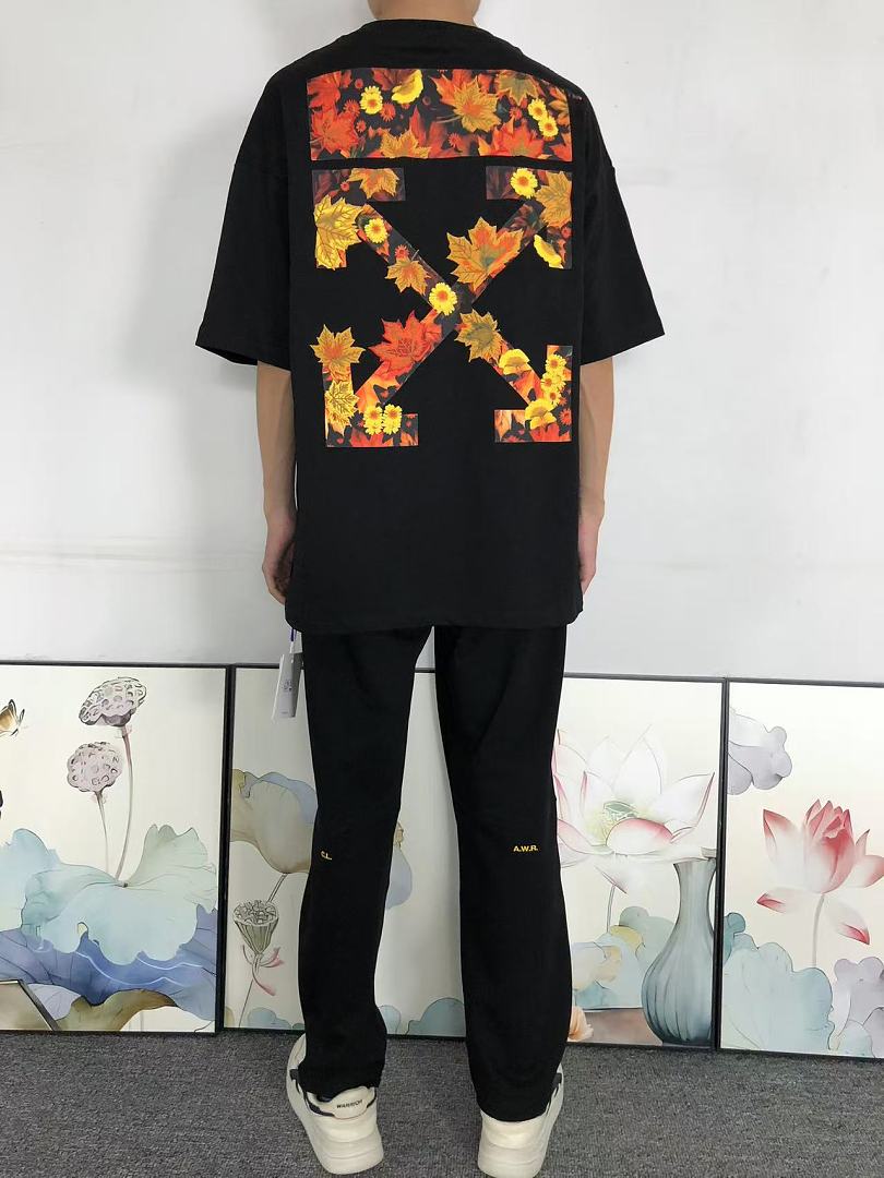 Off-White 139 OFF-WHITE T-SHIRT 5207040919 (Im 170Cm 60Kg I Wear Size M In The Phot) - Image 4