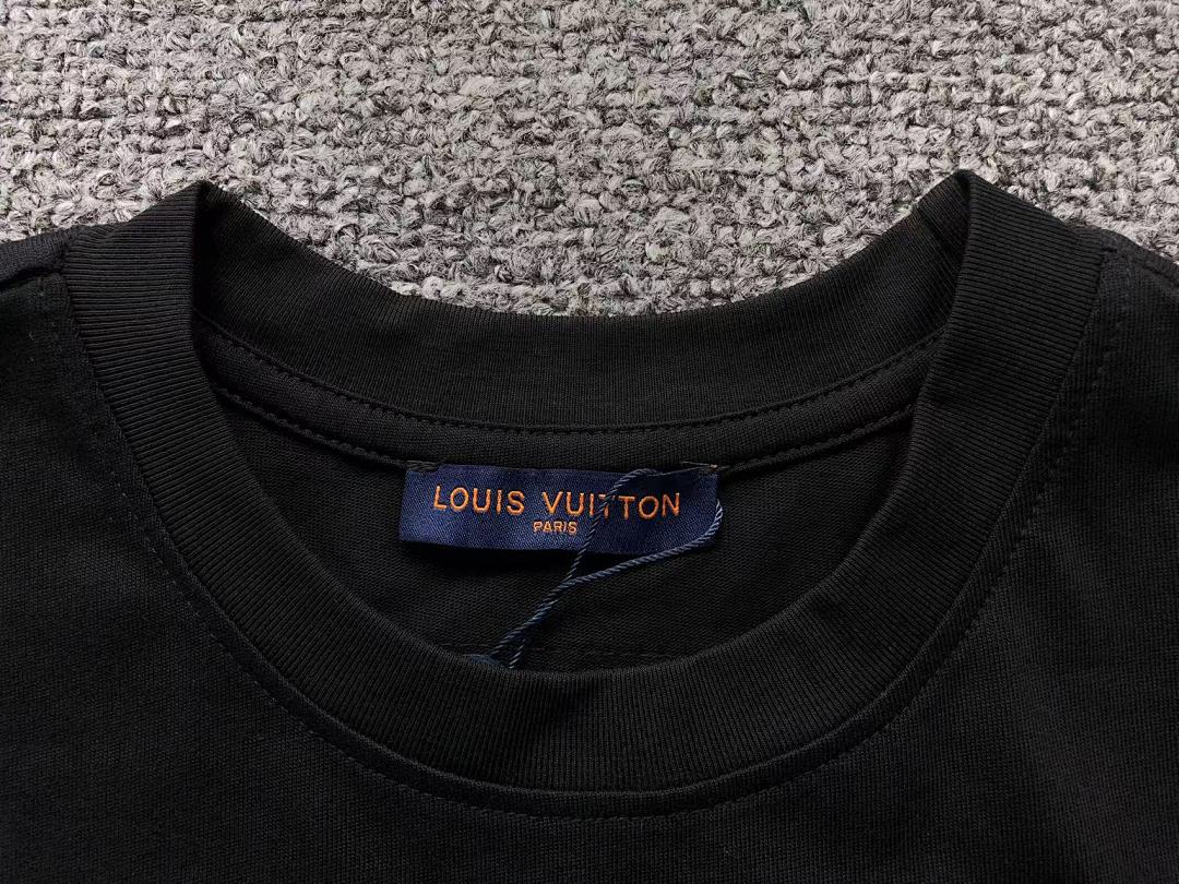 Louis Vuitton 115 L⭐ T-SHIRT 214211515 (Im 170Cm 60Kg I Wear Size M In The Phot) - Image 21