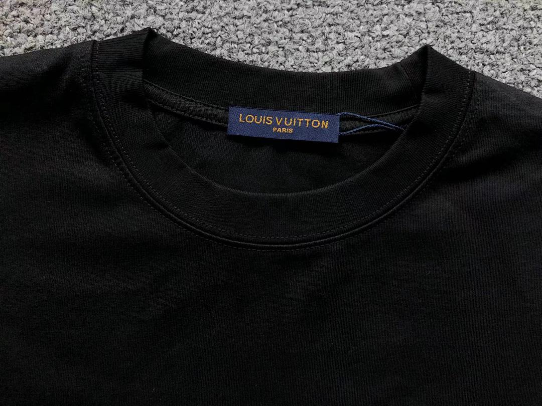 Louis Vuitton 108 L⭐ T-SHIRT 41072401133 (Im 170Cm 60Kg I Wear Size M In The Phot) - Image 19