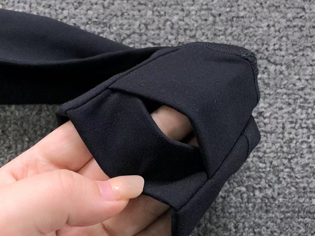 On Running 228 LULULEMON LONG SLEEVED FEMAIE - Image 20