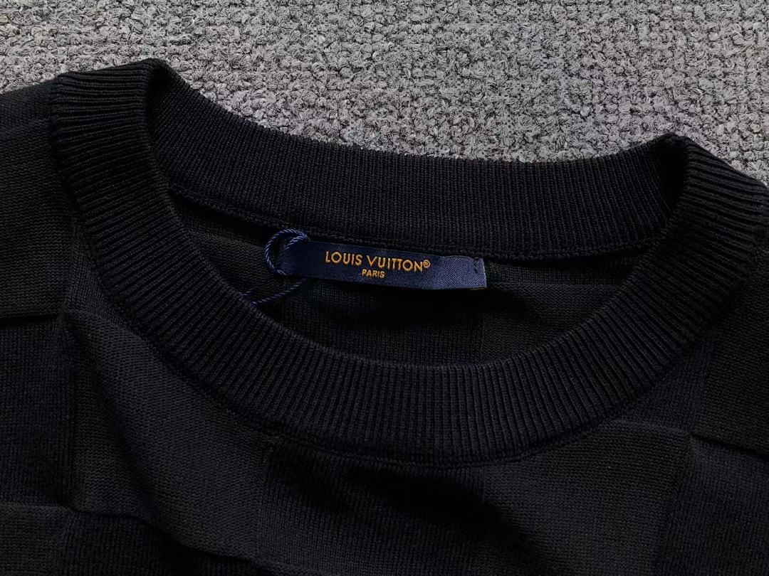 Louis Vuitton 135 L⭐ T-SHIRT 3112110321 (Im 170Cm 60Kg I Wear Size L In The Phot) - Image 15