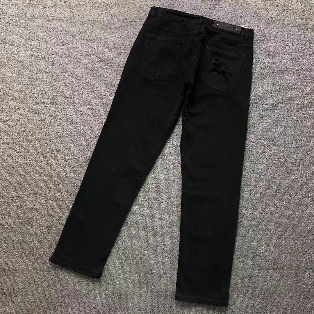 Burberry 215 B⭐R⭐E⭐RY