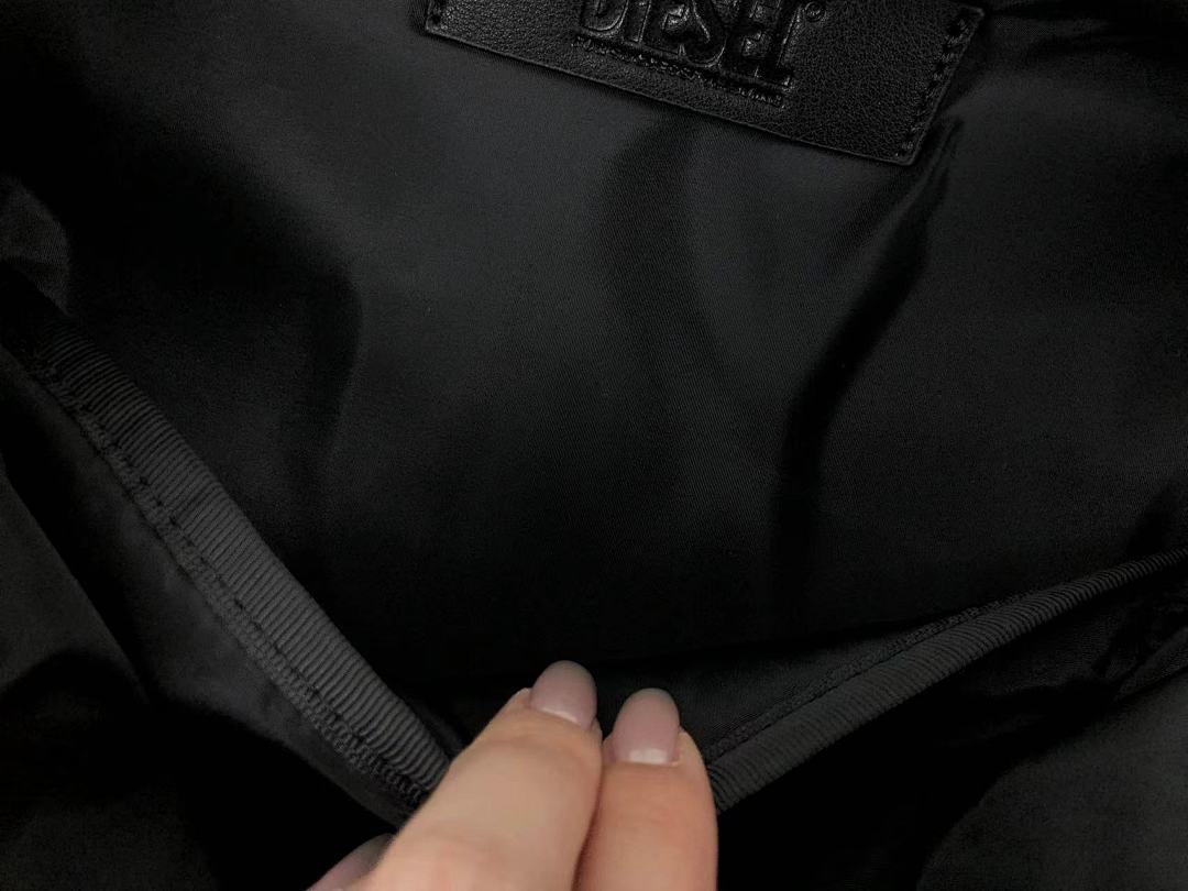 Diesel 228 DIESEL BAG 111261575 (Long 24CM* Wide 14CM* High 35CM) - Image 16