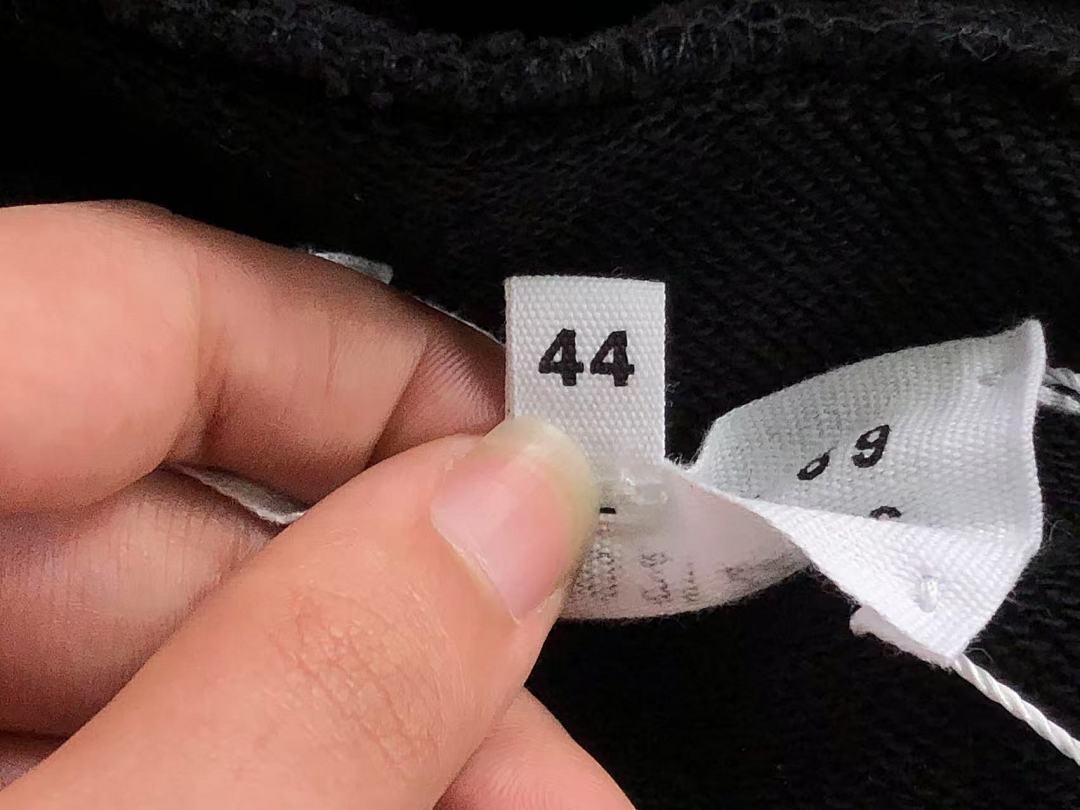 On Running 128 MAISON MARGIELA HOODIE 1102070451 (Im 170Cm 55Kg I Wear Size 44 In The Phot) - Image 24