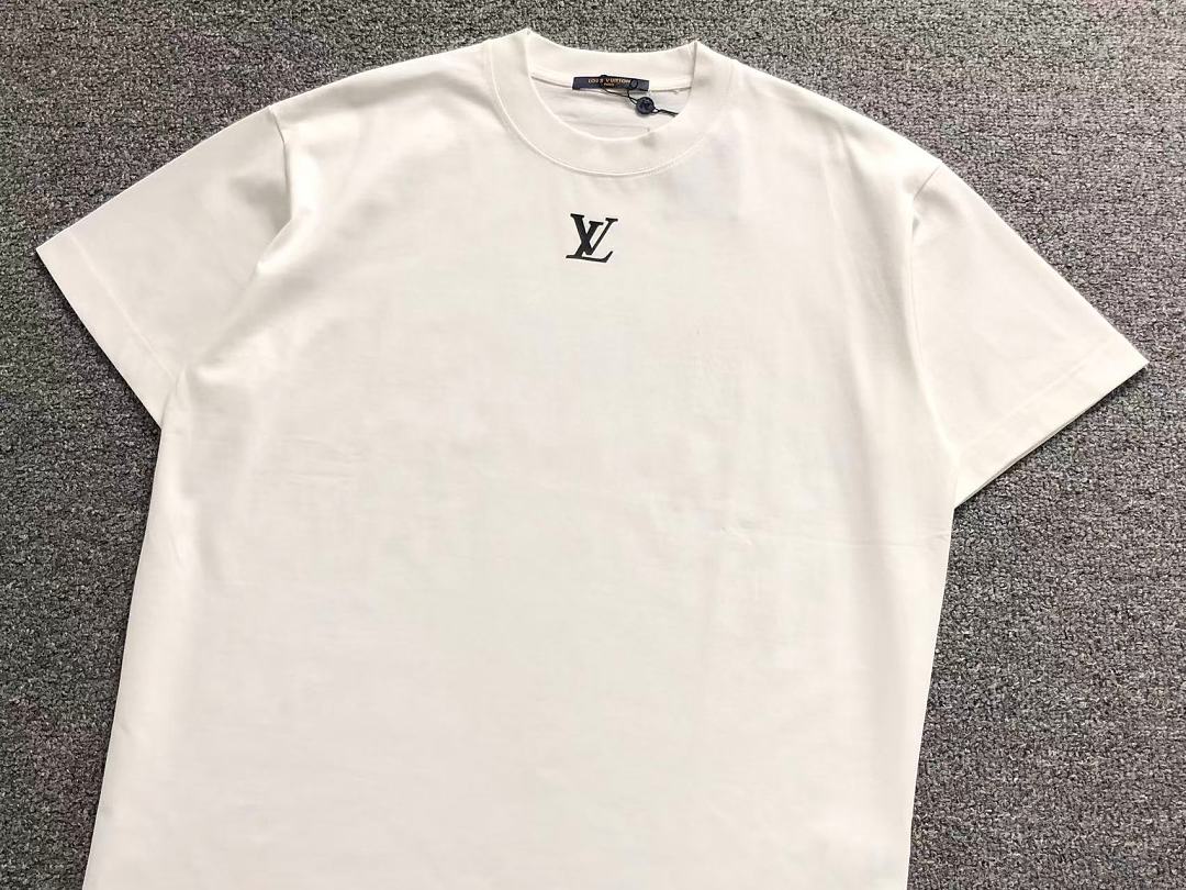 Louis Vuitton 118 L⭐ T-SHIRT 42061606133 (Im 170Cm 60Kg I Wear Size 2XL In The Phot) - Image 8