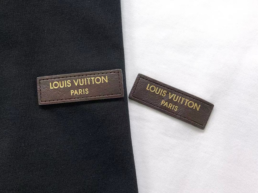 Louis Vuitton 139 L⭐ LONG SLEEVED 3207240621 (Im 170Cm 60Kg I Wear Size M In The Phot) - Image 12