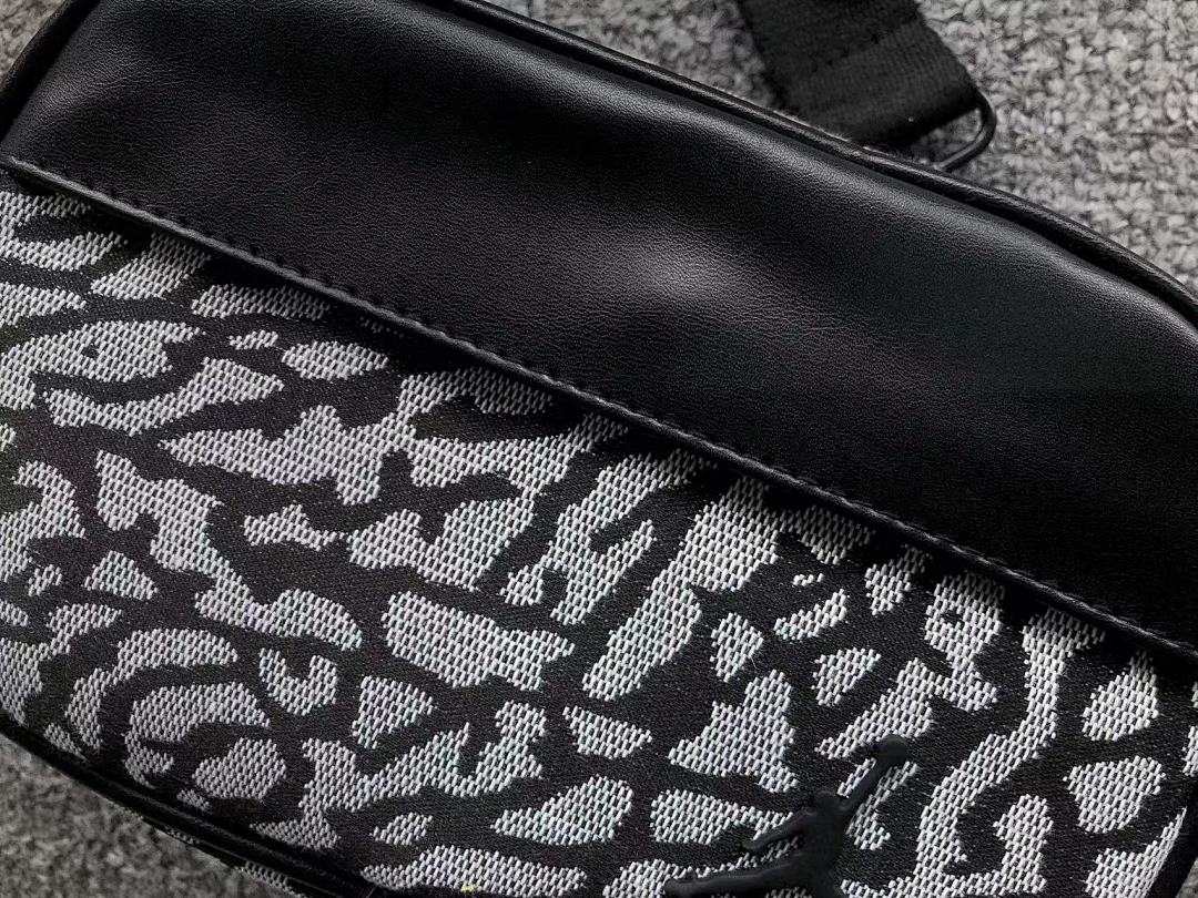Air Jordan 95 A⭐R J⭐R⭐AN BAG 4109110113 (Long 20CM* Wide 6CM* High 13CM) - Image 7