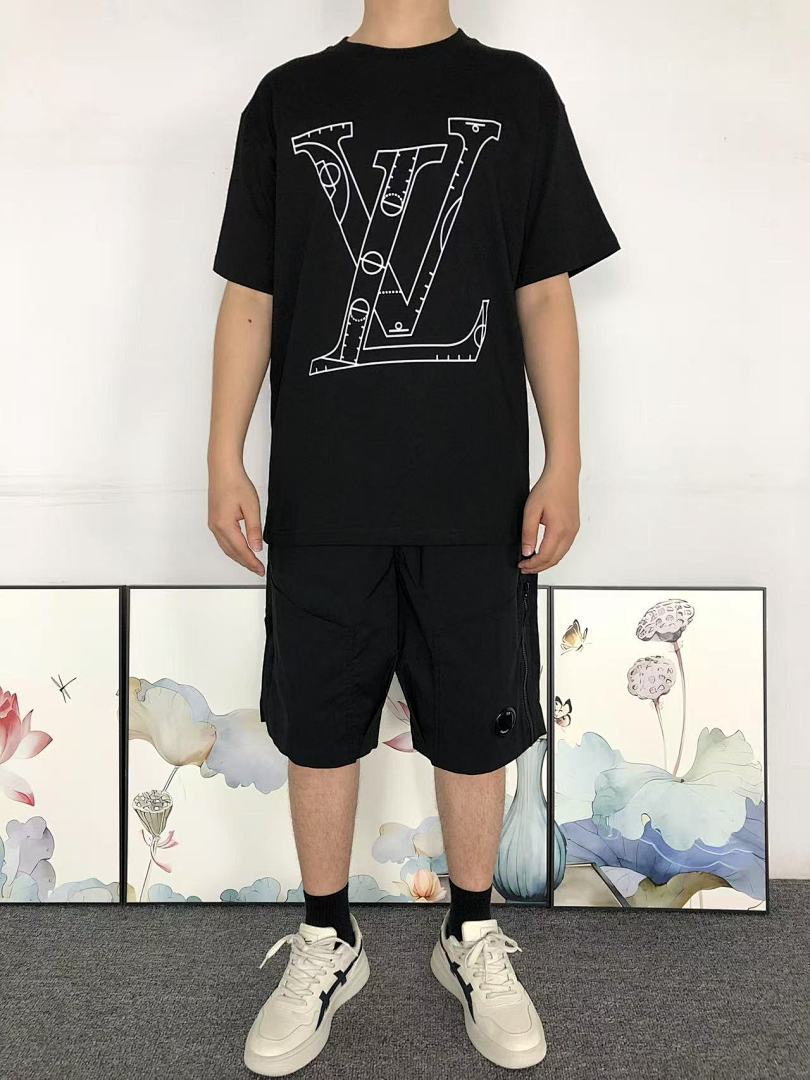 Louis Vuitton 108 L⭐ T-SHIRT 41062609126 (Im 170Cm 60Kg I Wear Size XS In The Phot) - Image 3
