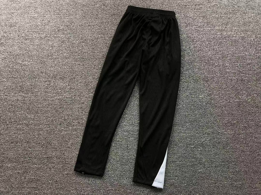 Chanel 135 FOOTBALL LONG SLEEVED TROUSERS - Image 28