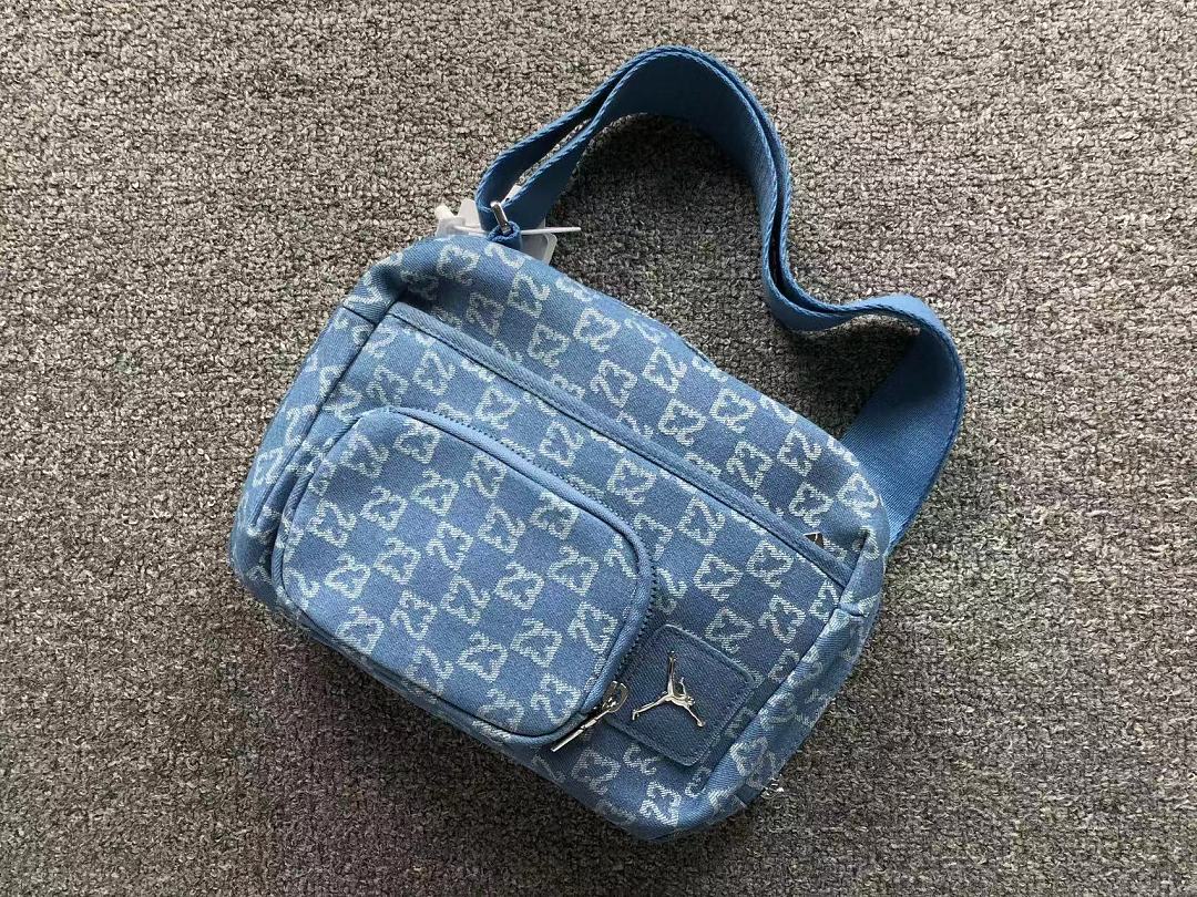 Air Jordan 138 A⭐R J⭐R⭐AN BAG 4205301277 (Long 31CM* Wide 9CM* High 21CM) - Image 3