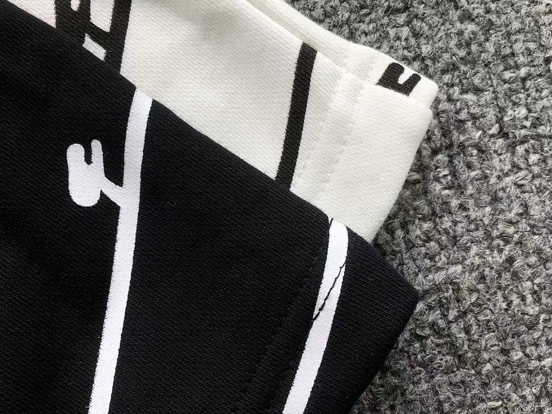 Louis Vuitton SHORTS 158 L⭐ T-SHIRT 2208020615 (Im 170Cm 60Kg I Wear Size S In The Phot) - Image 29