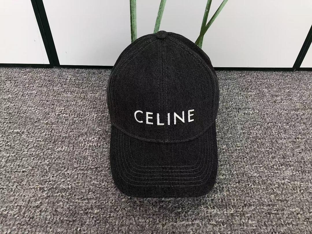 Celine 68 C⭐L⭐⭐E - Image 4
