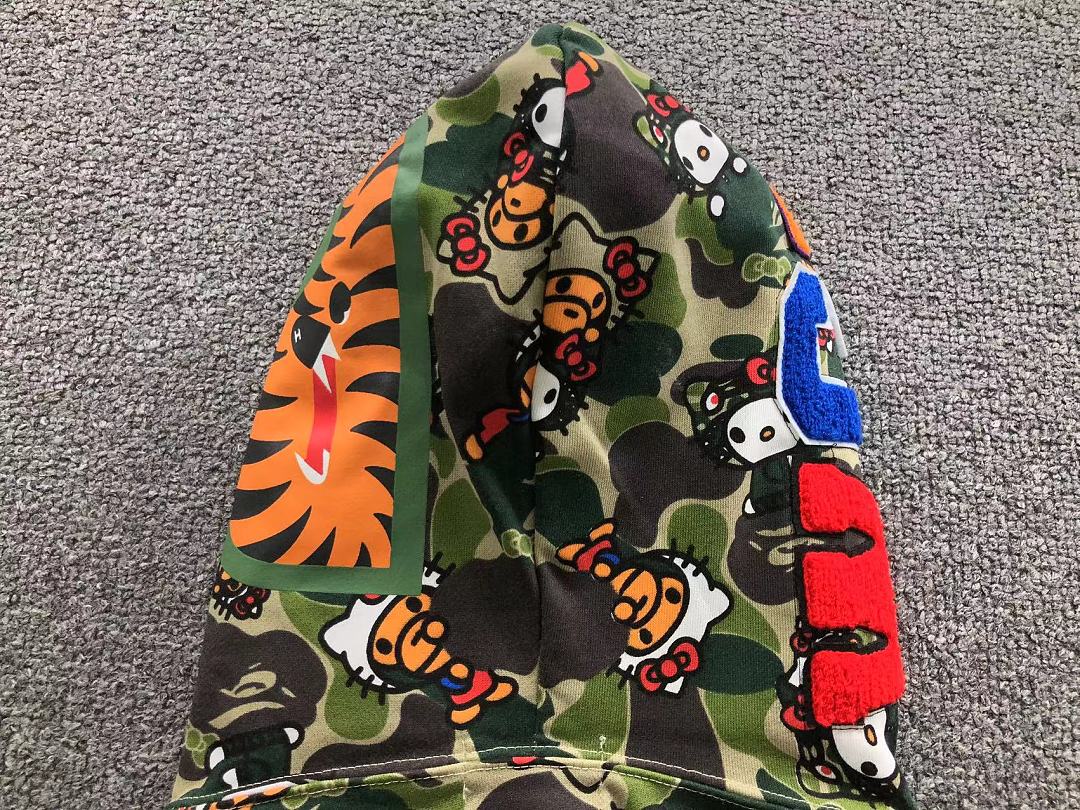 Bape 145 BAPE HOODIE 52070717158 (Im 170Cm 60Kg I Wear Size XL In The Phot) - Image 13