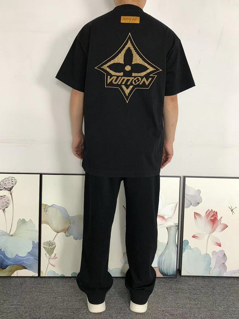 Louis Vuitton 135 L⭐ T-SHIRT 5232401147 (Im 170Cm 60Kg I Wear Size L In The Phot) - Image 4