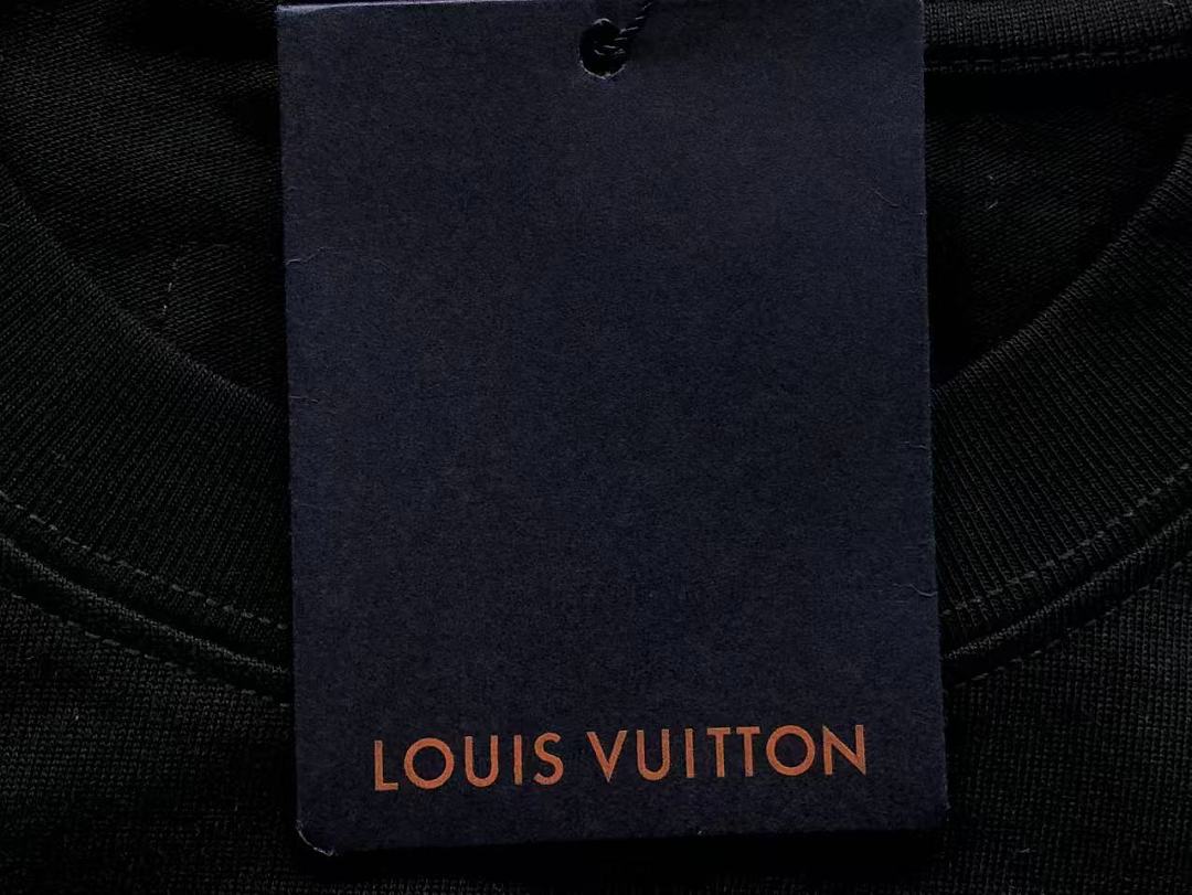 Louis Vuitton 129 L⭐ T-SHIRT 126271060 (Im 170Cm 60Kg I Wear Size XL In The Phot) - Image 22