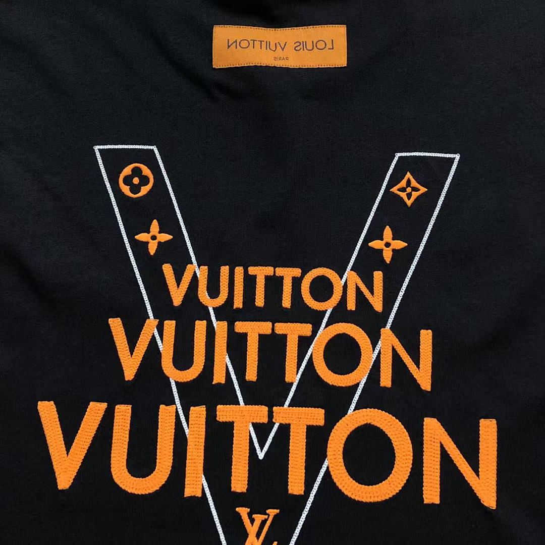 Louis Vuitton 115 L⭐ T-SHIRT 520121020 (Im 170Cm 60Kg I Wear Size L In The Phot) - Image 14