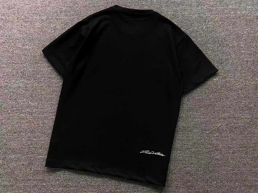 Louis Vuitton 118 L⭐ T-SHIRT 3112032421 (Im 170Cm 60Kg I Wear Size M In The Phot) - Image 13
