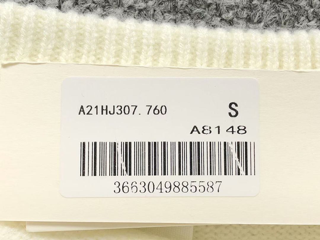 AMI 208 AMI SWEATER 4121702001 (Im 170Cm 57Kg I Wear Size S In The Phot) - Image 21
