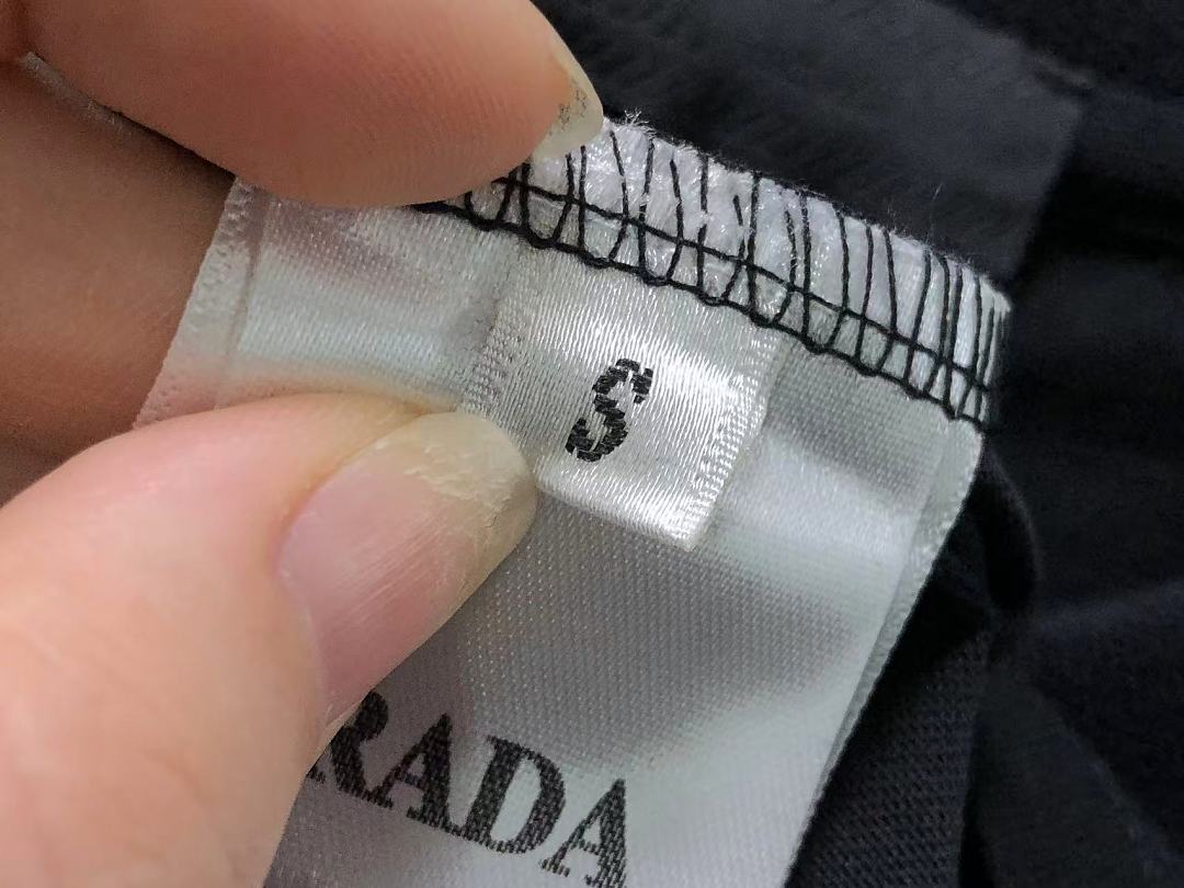 Prada 125 P⭐A⭐A T-SHIRT 2208034615 (Im 170Cm 60Kg I Wear Size S In The Phot) - Image 22