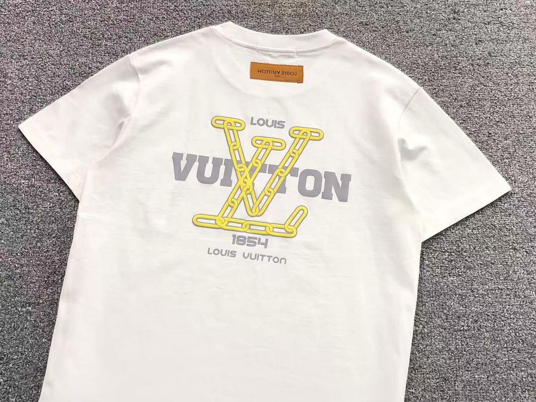 Louis Vuitton 148 L⭐ T-SHIRT 22050432001 (Im 170Cm 60Kg I Wear Size XS In The Phot) - Image 8