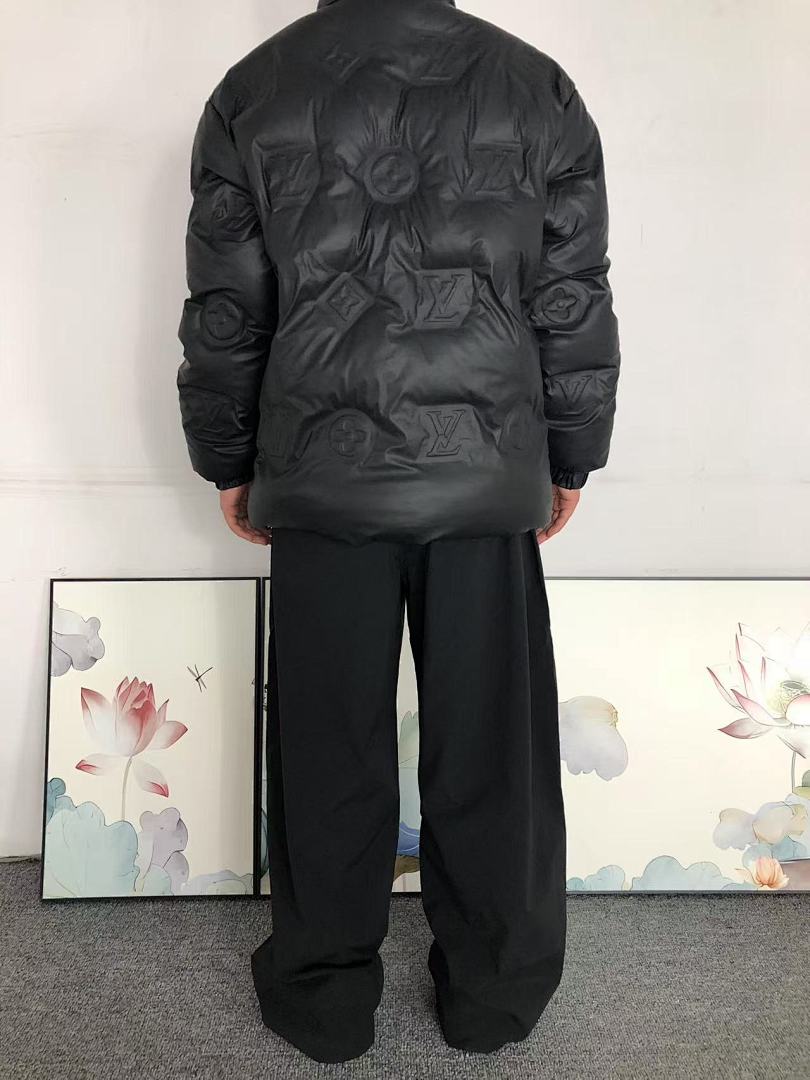 Louis Vuitton 618 L⭐ DOWN JACKETS 218130415 (Im 170Cm 60Kg I Wear Size 52 In The Phot) - Image 4