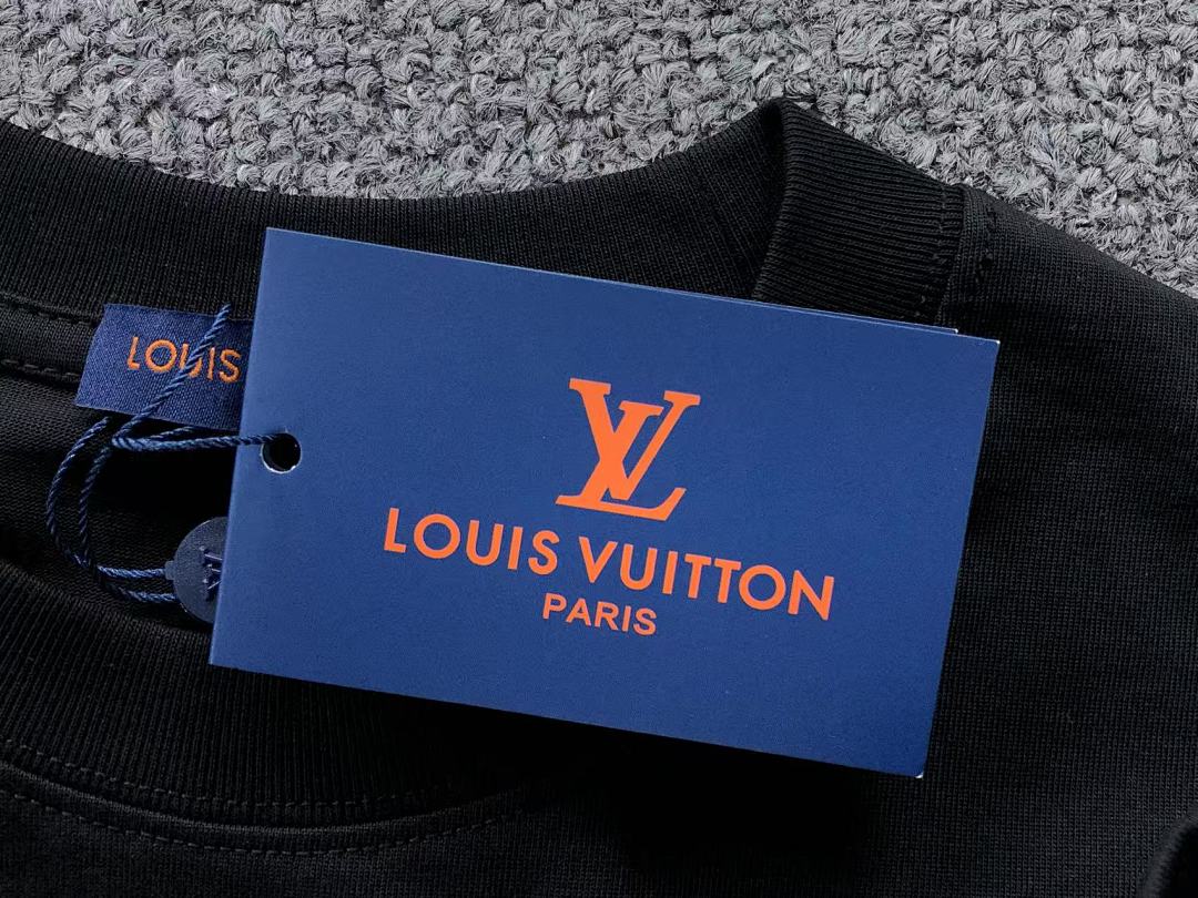 Louis Vuitton 115 L⭐ T-SHIRT 3103230920 (Im 170Cm 60Kg I Wear Size S In The Phot) - Image 21