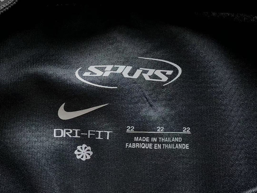 Chanel 75 FOOTBALL T-SHIRT SHORTS - Image 16