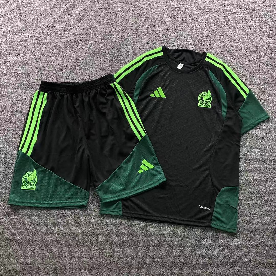 Unbranded 98 FOOTBALL T-SHIRT SHORTS 127717002 (Im 170Cm 60Kg I Wear Size M In The Phot)