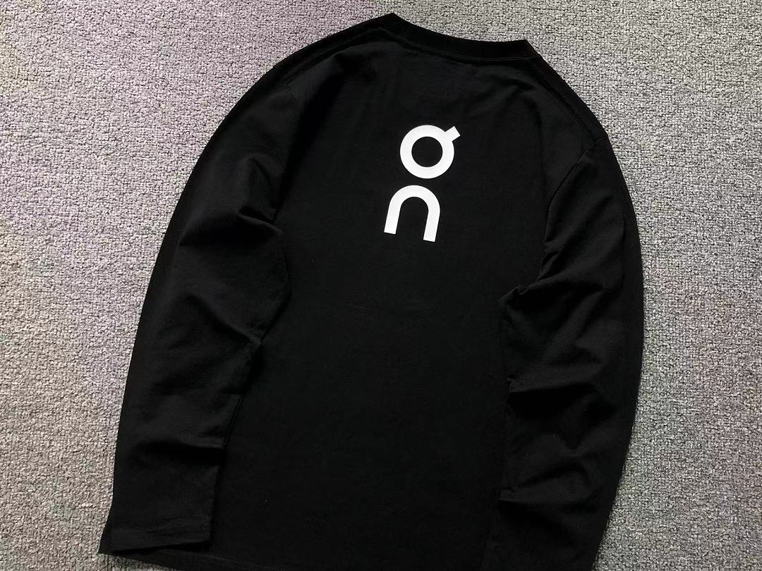 On Running 135 ON LONG SLEEVED 2208081004 (Im 170Cm 60Kg I Wear Size XL In The Phot) - Image 9