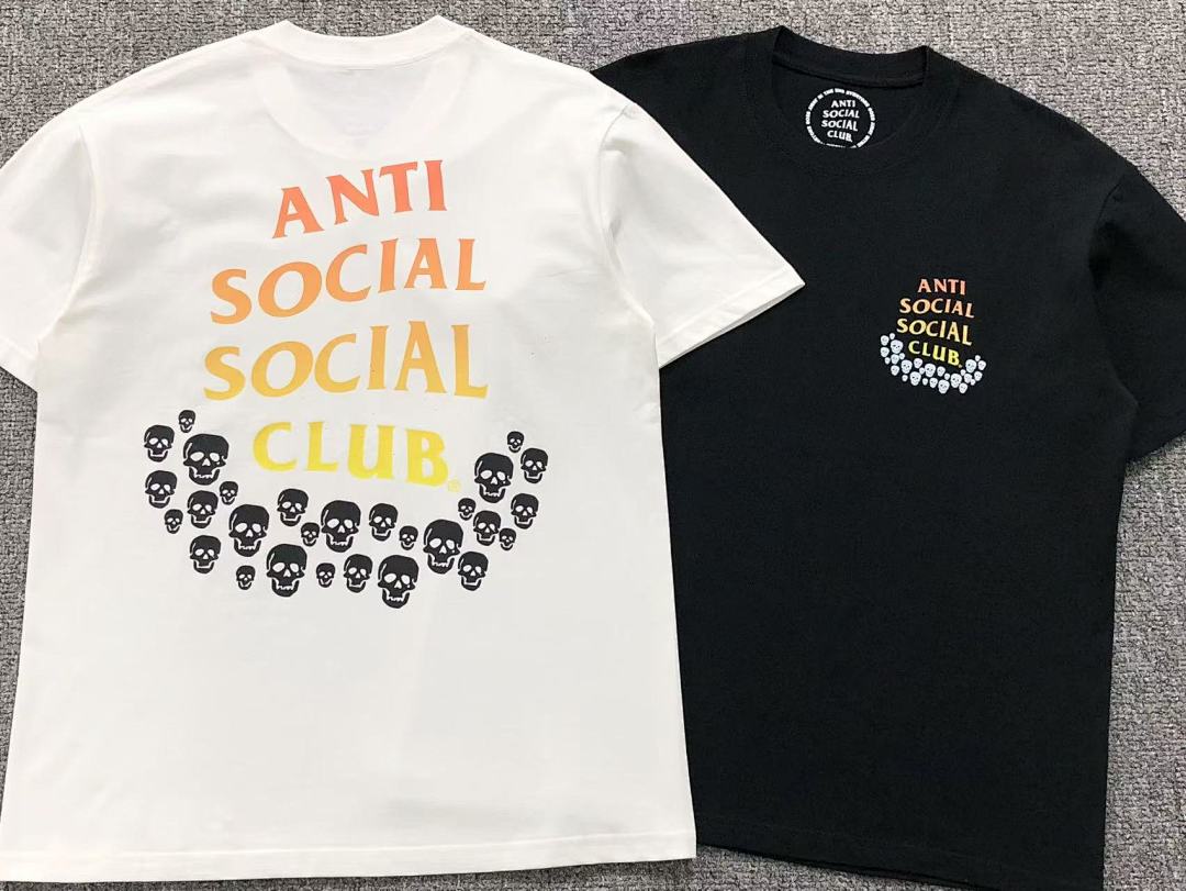 Christian Louboutin 85 ANTI SOCIAL CLUB T-SHIRT 111043802 (Im 170Cm 57Kg I Wear Size M In The Phot) - Image 6