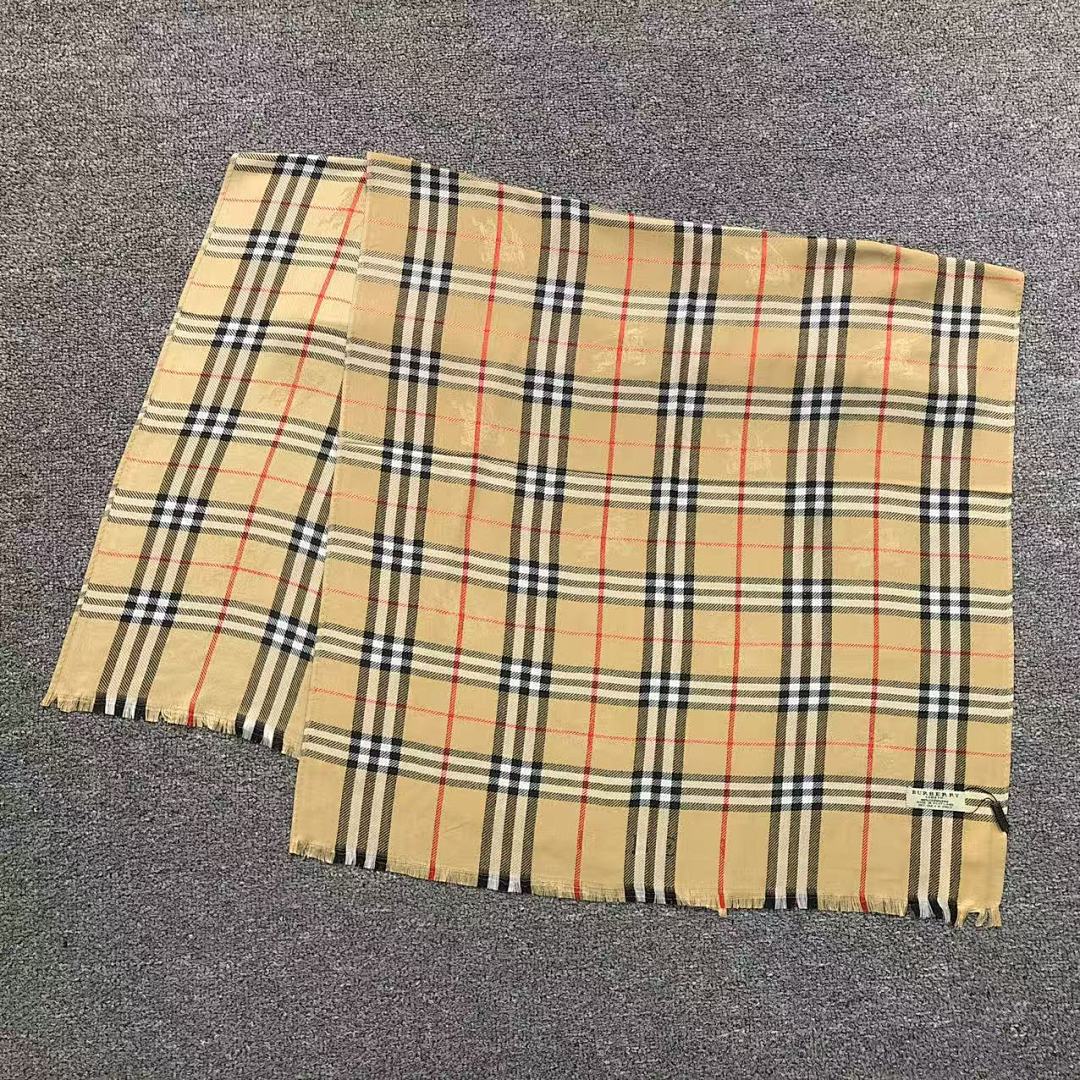 Burberry 78 B⭐R⭐E⭐RY SCAPF 561110102 (Long 178CM* Wide 80CM*)