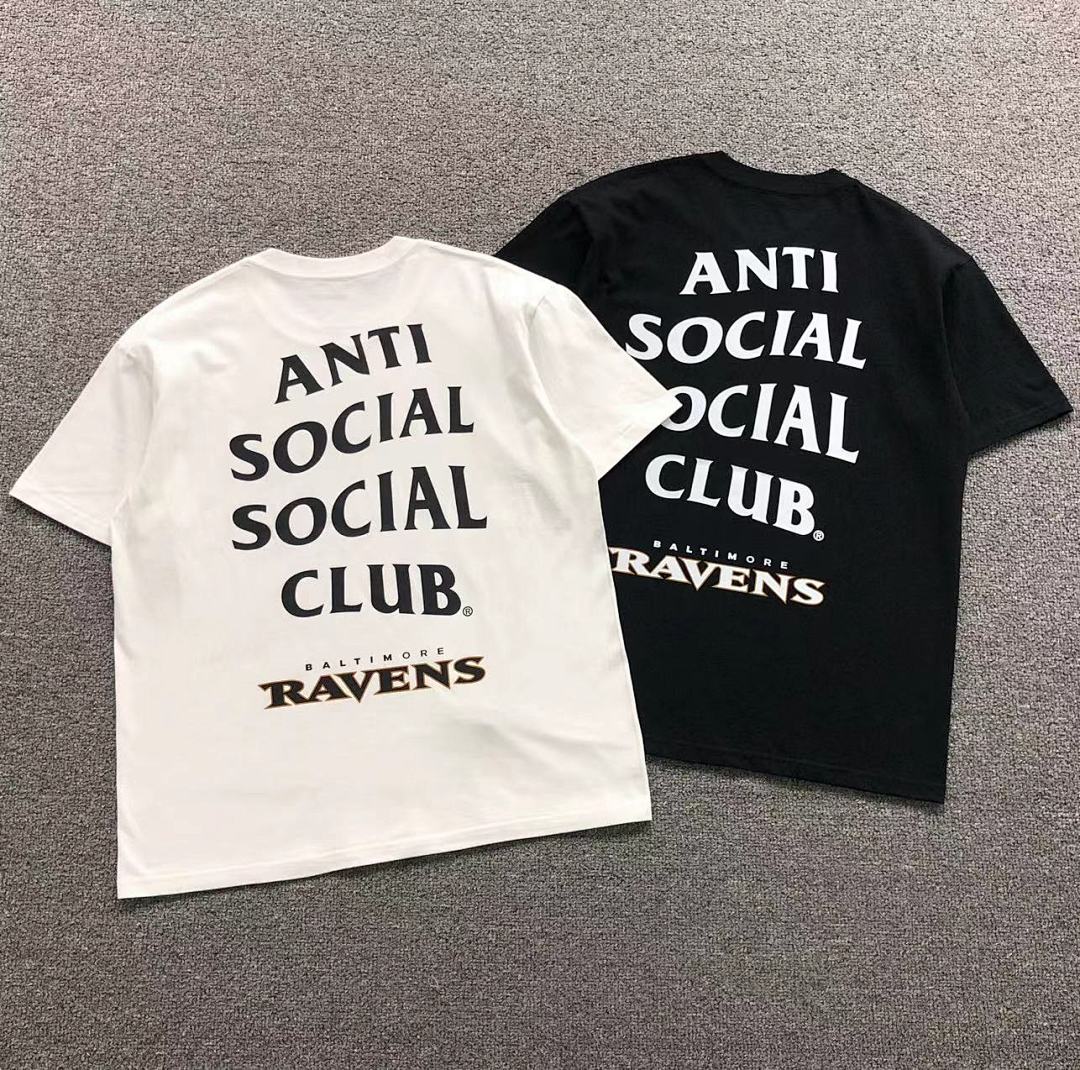 Christian Louboutin 85 ANTI SOCIAL CLUB T-SHIRT 123140402 (Im 170Cm 60Kg I Wear Size L In The Phot), photo 1