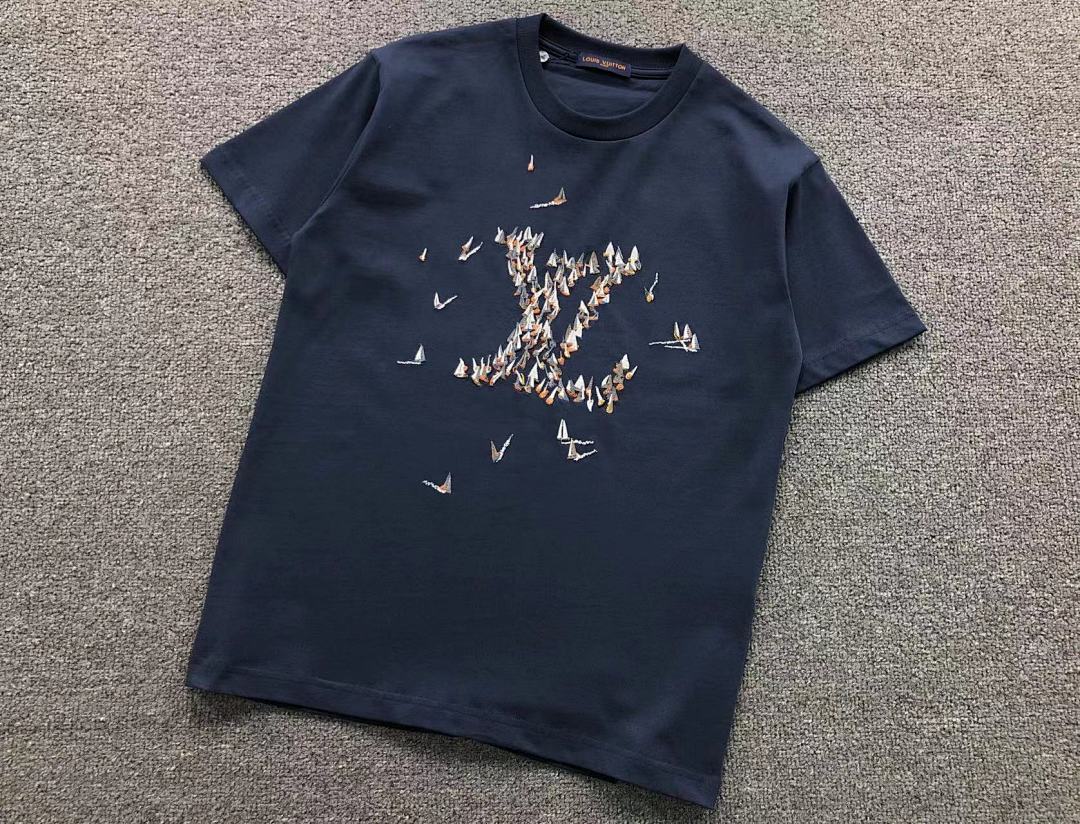 Louis Vuitton 125 L⭐ T-SHIRT 582603126 (Im 170Cm 60Kg I Wear Size XS In The Phot) - Image 6