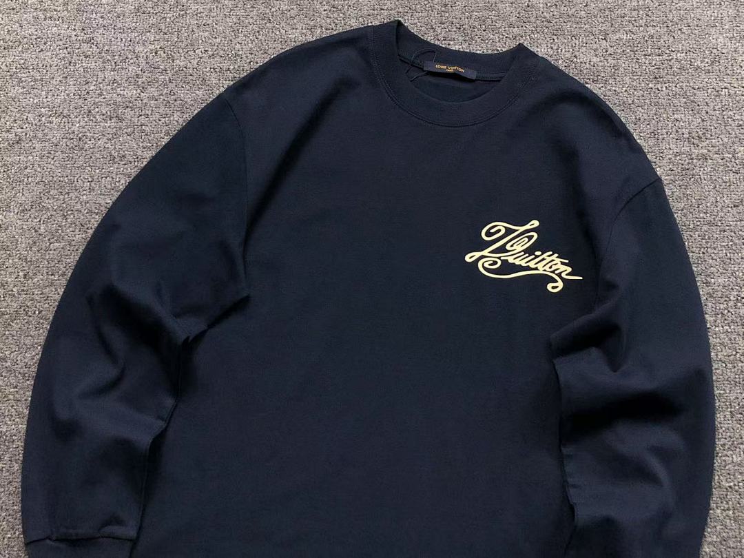 Louis Vuitton 135 L⭐ LONG SLEEVED 582917147 (Im 170Cm 60Kg I Wear Size M In The Phot) - Image 15