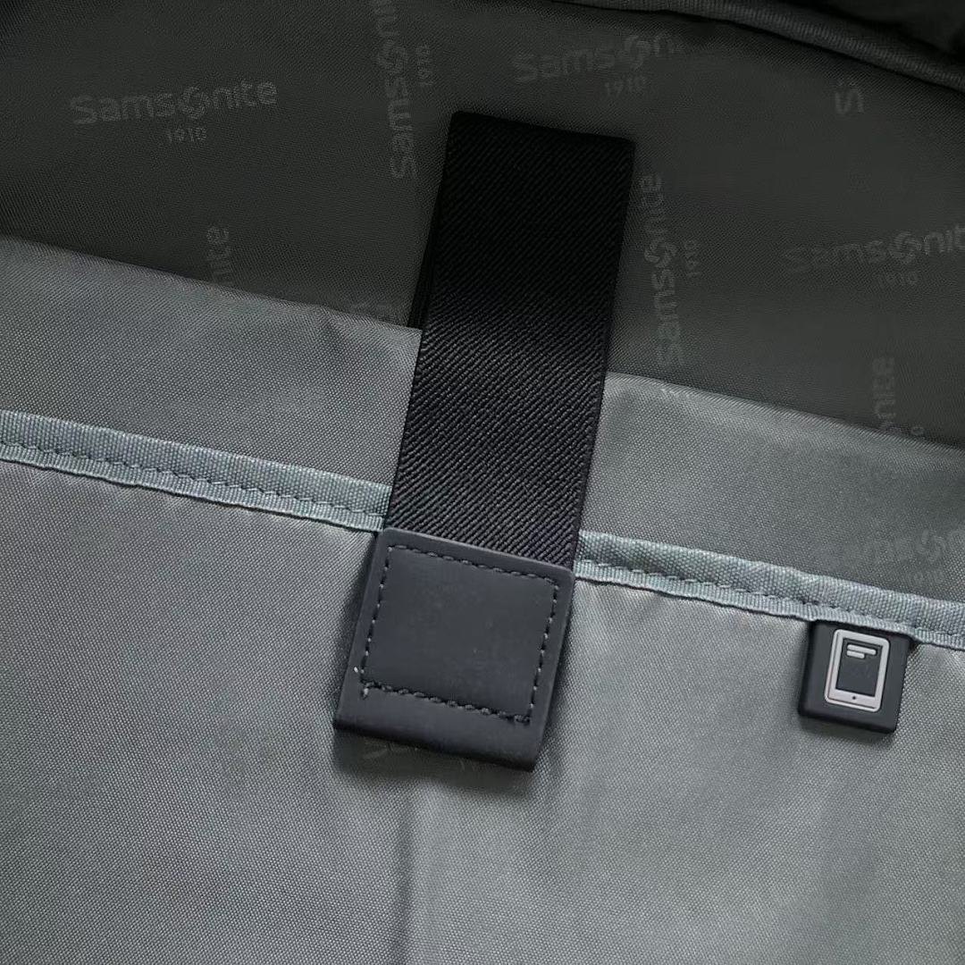 On Running 228 SA⭐⭐ON⭐⭐E BAG 4207240775 (Long 27CM* Wide 12CM* High 42CM) - Image 19